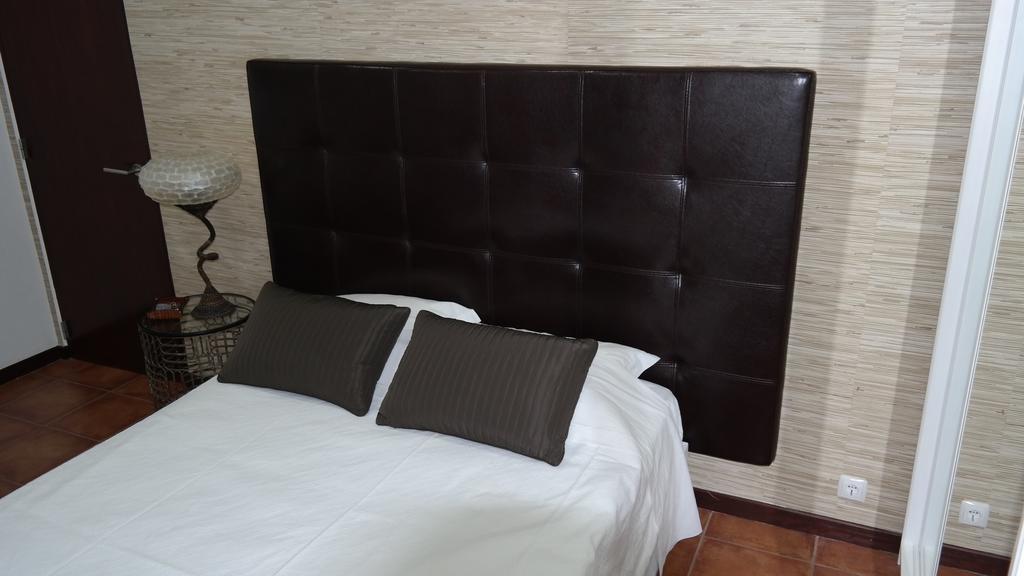 Apartamento Clube Nautico Apartment Виламура Стая снимка