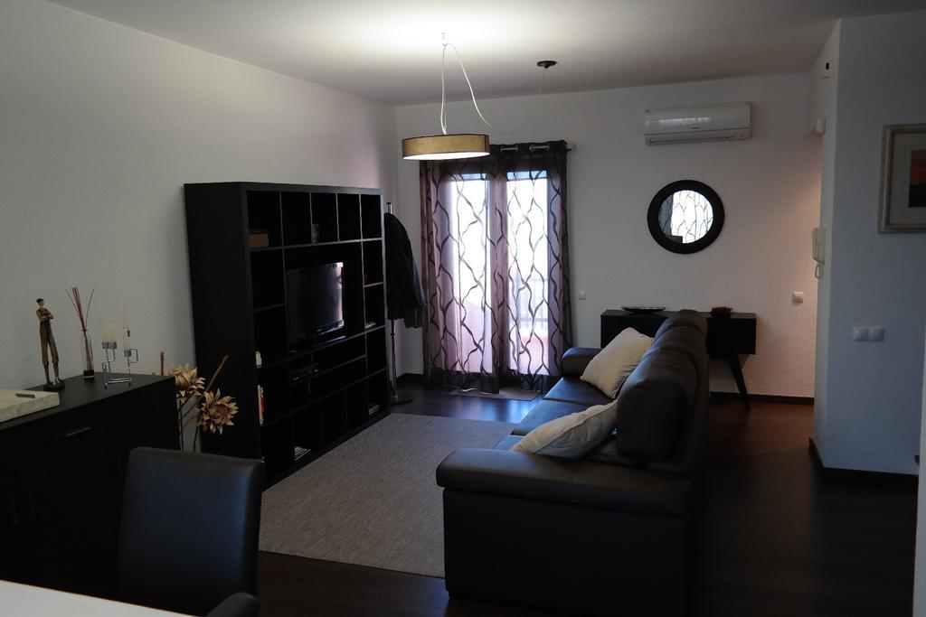 Apartamento Clube Nautico Apartment Виламура Стая снимка